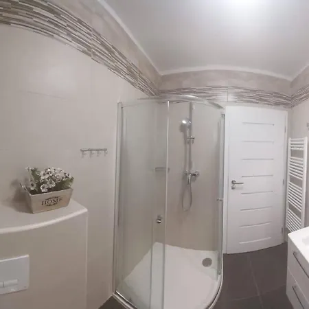 Apartment With Ap. Garden Marianske Lazne